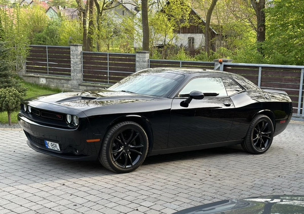 Dodge Challenger cena 103700 przebieg: 89000, rok produkcji 2016 z Wieliczka małe 466